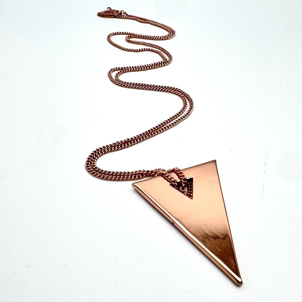 Signed Lisa Freede Pendant Necklace Rose Gold Tone Triangle 28 Inch Chain